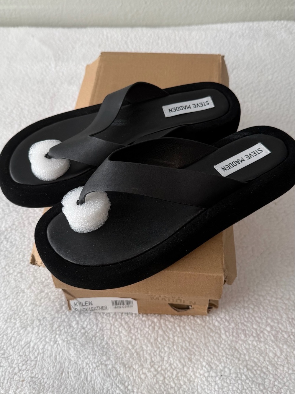 Steve Madden Black Platform Thong Sandals